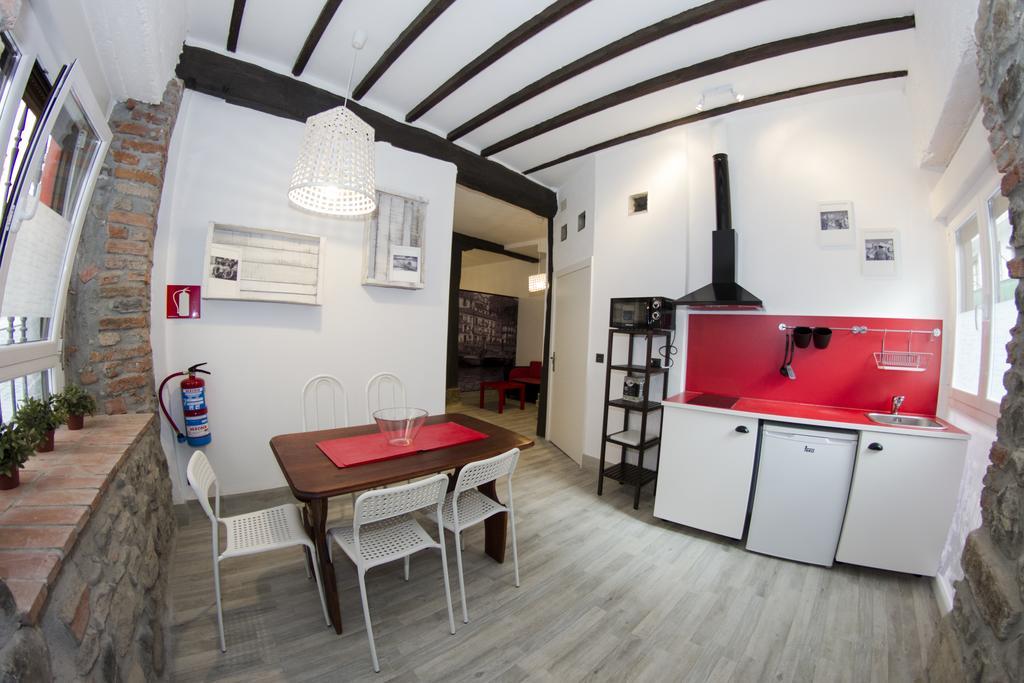 Andra Mari Apartamentu Turistikoak Bermeo Room photo