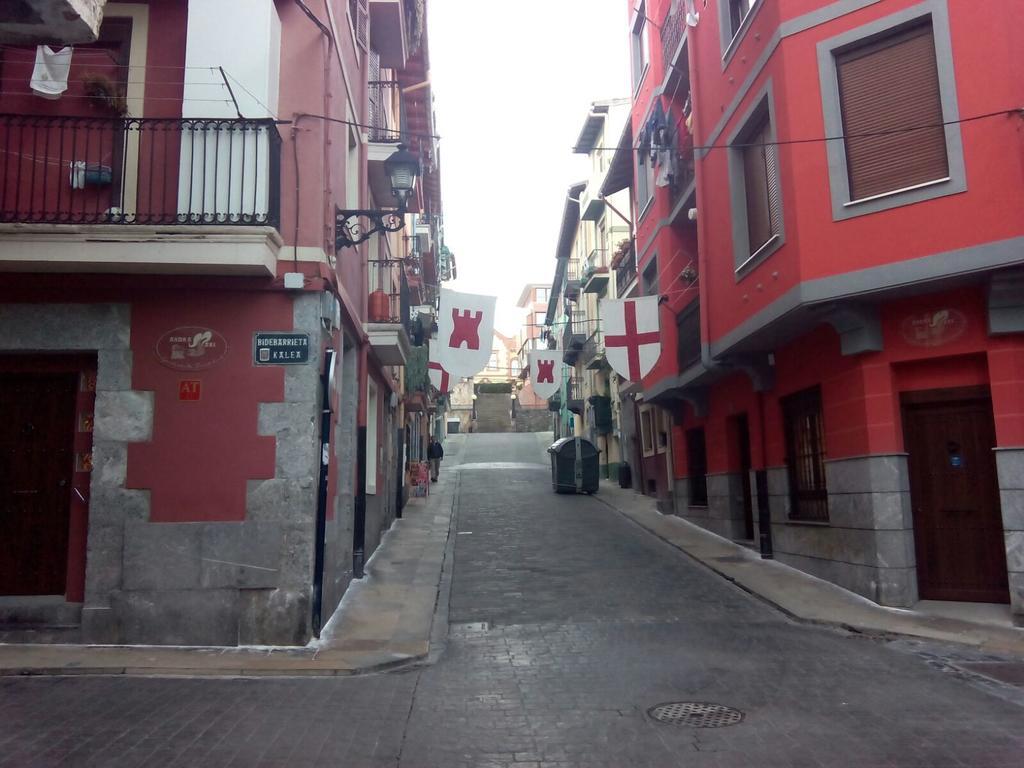 Andra Mari Apartamentu Turistikoak Bermeo Exterior photo