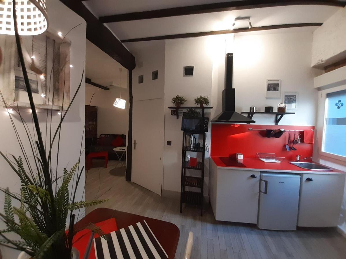 Andra Mari Apartamentu Turistikoak Bermeo Exterior photo